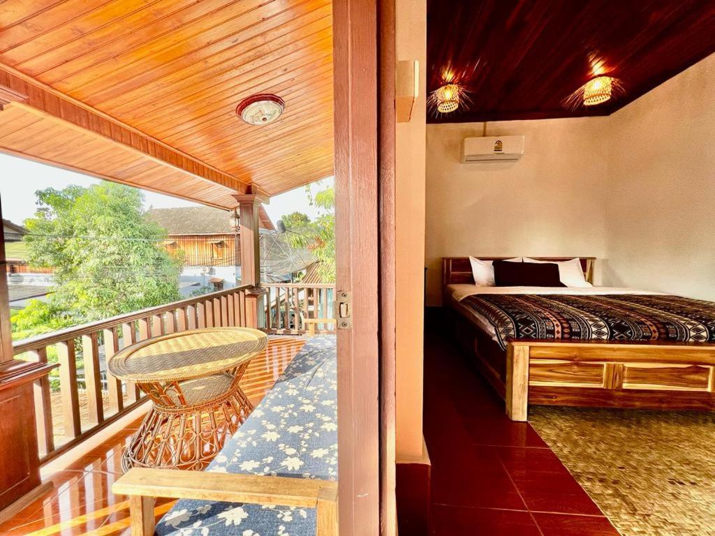 La Casa Hostel Луангпхабанг Экстерьер фото